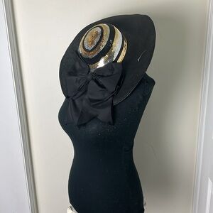 Whitehall & Shon chic Sliver Gold Metallic  Hat